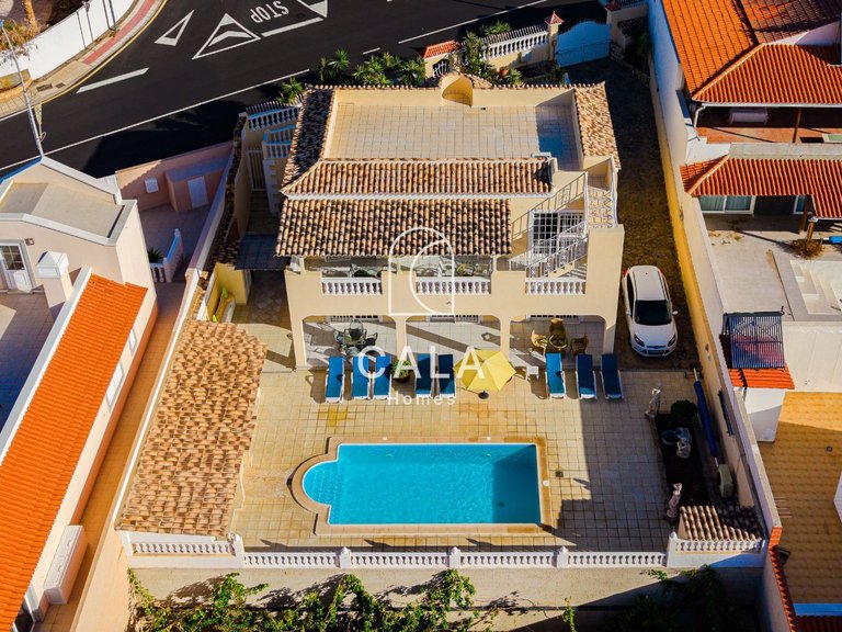 Villa for Sale in Callao Salvaje, Tenerife 44