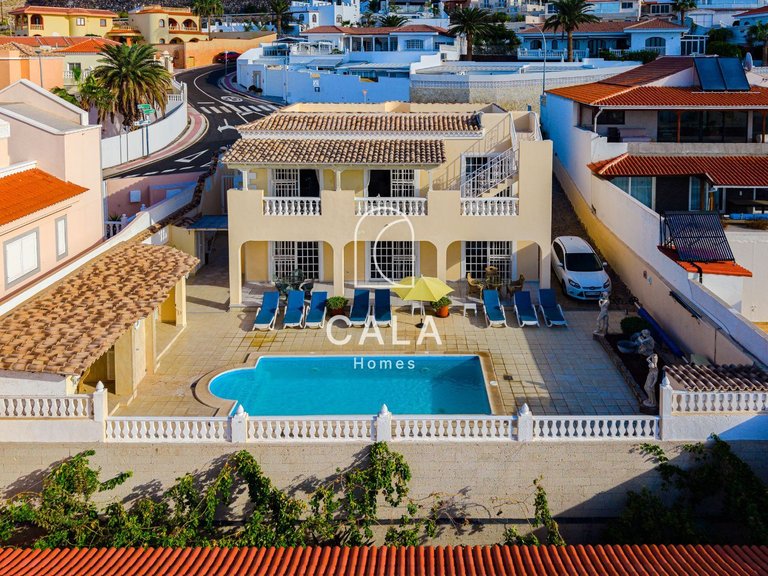 Villa for Sale in Callao Salvaje, Tenerife 43