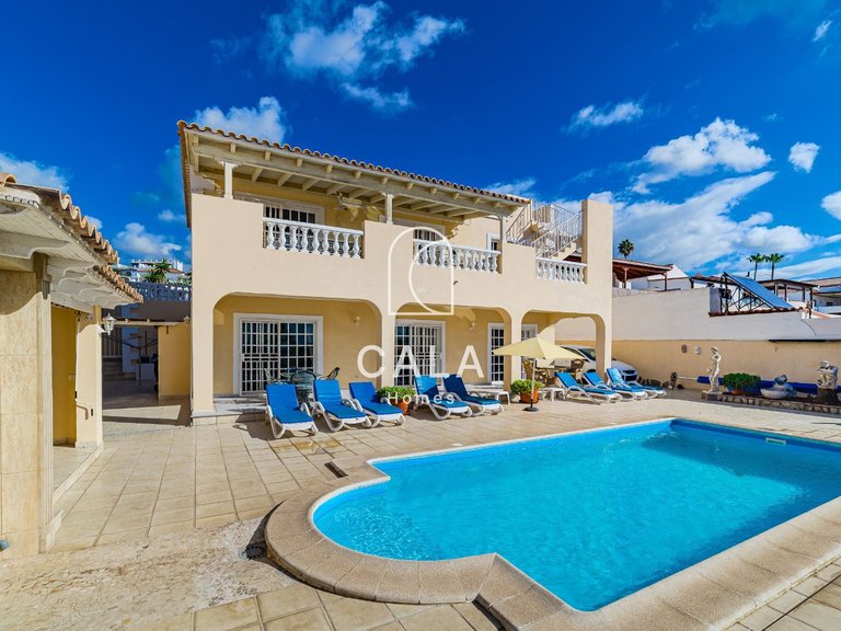 Villa for Sale in Callao Salvaje, Tenerife 2