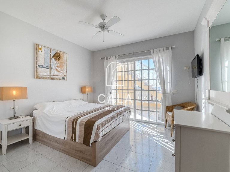 Villa for Sale in Callao Salvaje, Tenerife 18