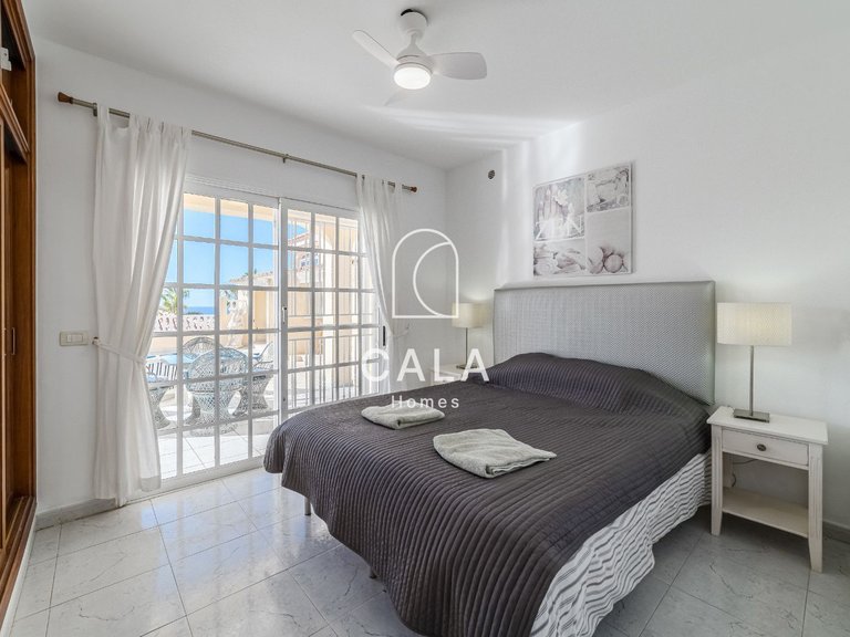 Villa for Sale in Callao Salvaje, Tenerife 38