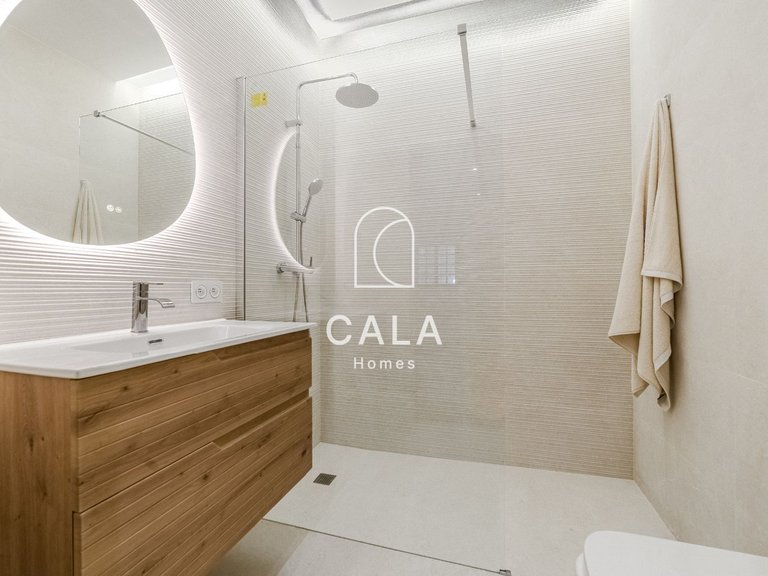 Villa for Sale in San Eugenio Alto, Tenerife 37