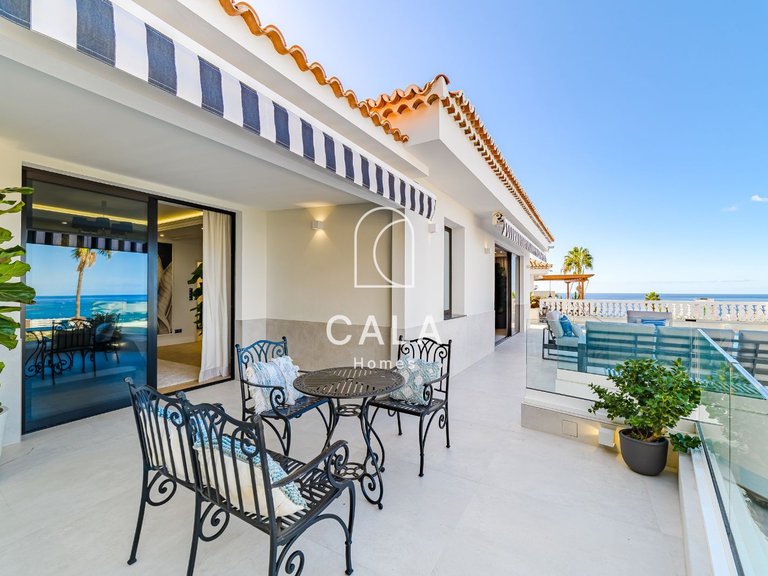 Villa for Sale in San Eugenio Alto, Tenerife 4