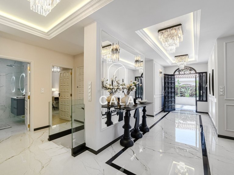 Villa for Sale in San Eugenio Alto, Tenerife 9
