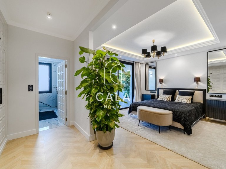 Villa for Sale in San Eugenio Alto, Tenerife 25