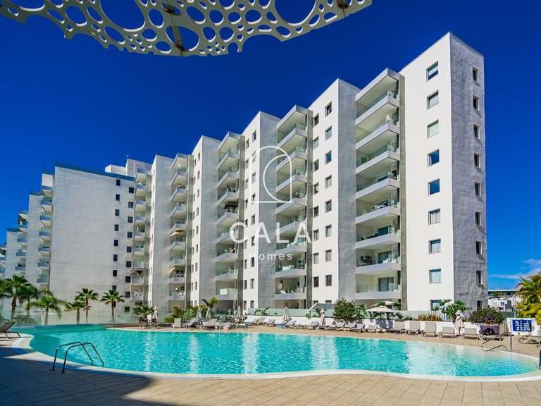 Apartment for Sale in Playa Paraíso, Tenerife 2