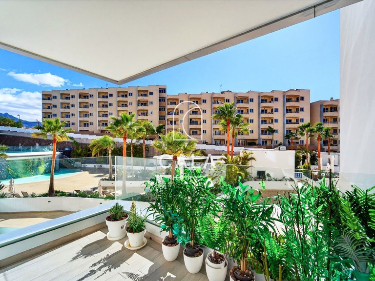 Apartment for Sale in Playa Paraíso, Tenerife 4