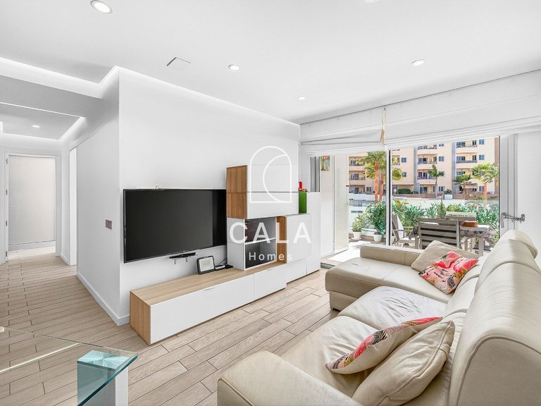 Apartment for Sale in Playa Paraíso, Tenerife 1