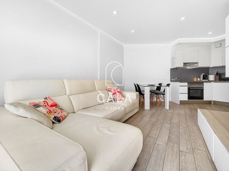 Apartment for Sale in Playa Paraíso, Tenerife 6