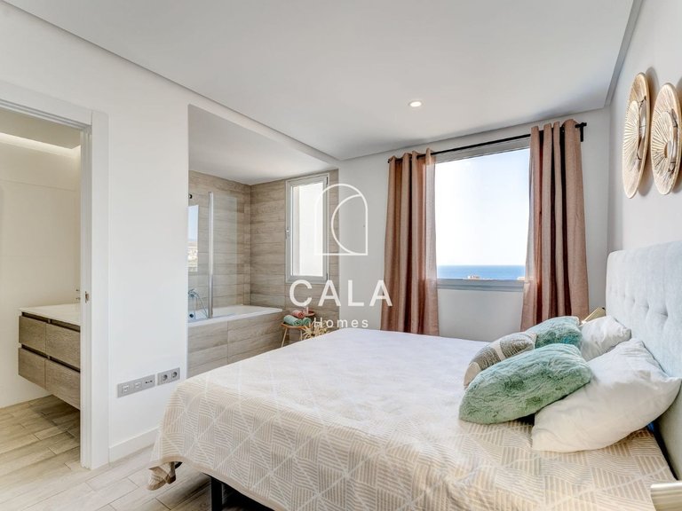 Apartment for Sale in Playa Paraíso, Tenerife 6