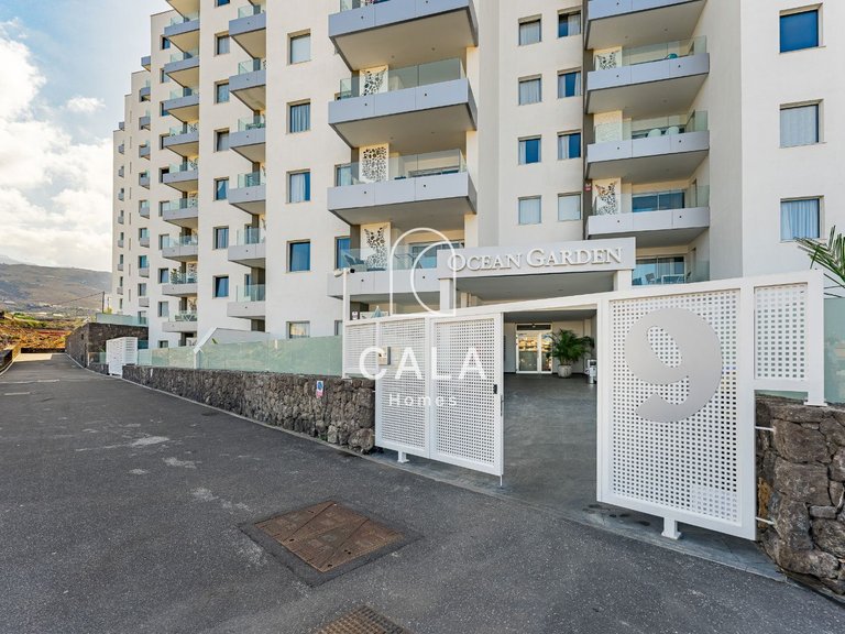 Apartment for Sale in Playa Paraíso, Tenerife 17