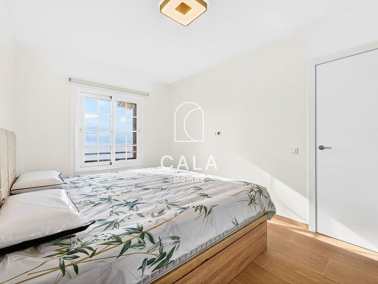 Apartment for Sale in Costa Del Silencio, Tenerife 13