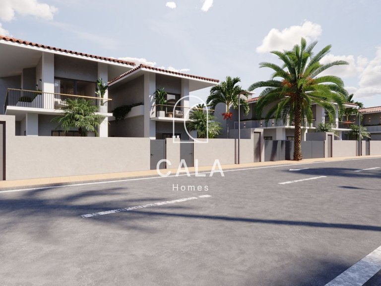 Villa for Sale in Amarilla Golf, Tenerife 1