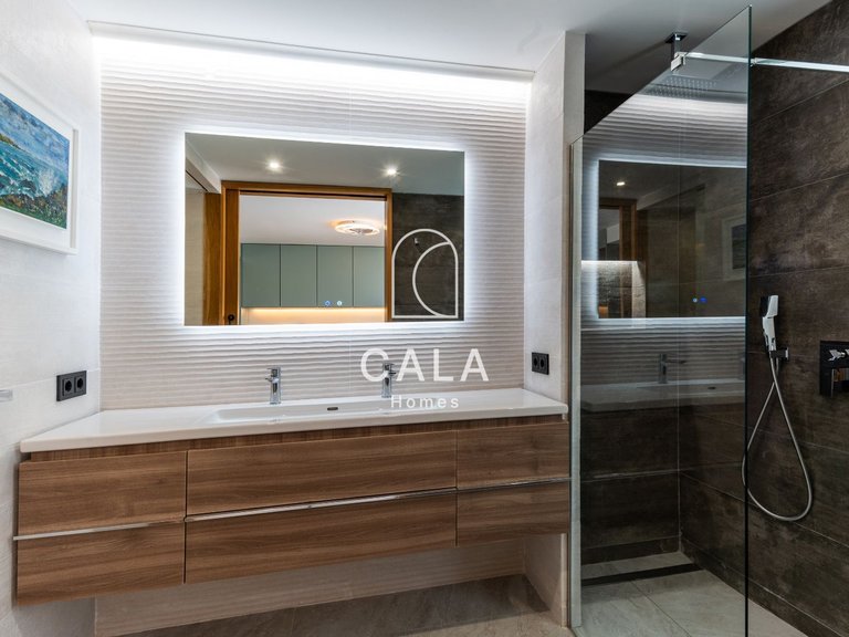 Town House for Sale in Playa De Los Cristianos, Tenerife 41