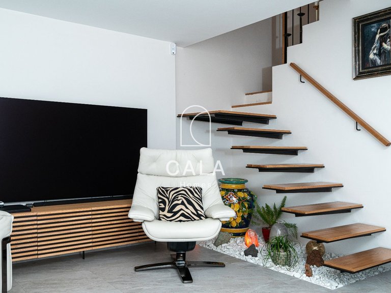 Town House for Sale in Playa De Los Cristianos, Tenerife 11