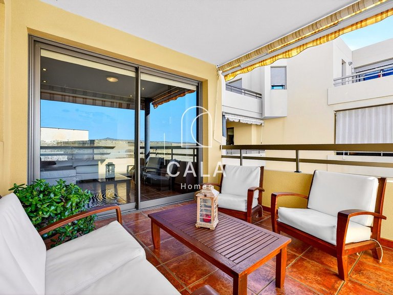 Town House for Sale in El Medano, Tenerife 1