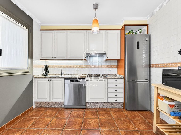 Town House for Sale in El Medano, Tenerife 8