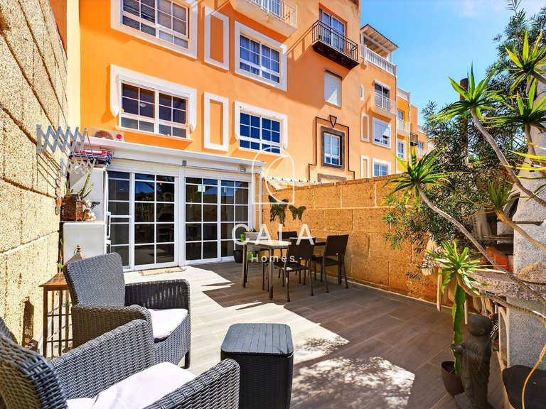 Town House for Sale in Callao Salvaje, Tenerife 2