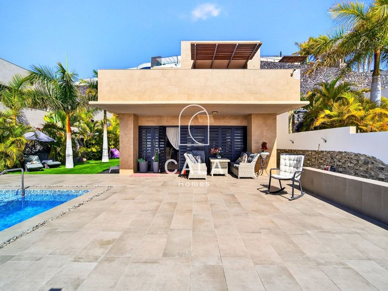 Villa for Sale in Costa Adeje-san Eugenio, Tenerife 6