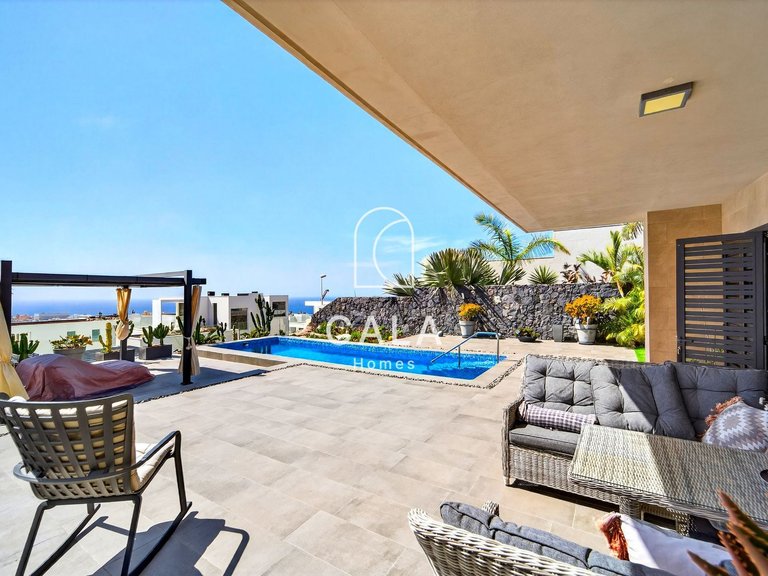 Villa for Sale in Costa Adeje-san Eugenio, Tenerife 7