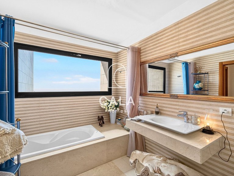 Villa for Sale in Costa Adeje-san Eugenio, Tenerife 23