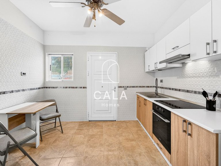 Villa for Sale in Guia De Isora, Tenerife 22