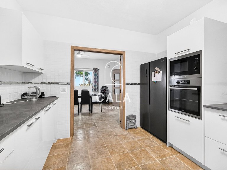 Villa for Sale in Guia De Isora, Tenerife 8