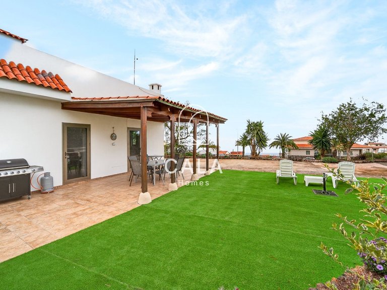 Villa for Sale in Guia De Isora, Tenerife 37