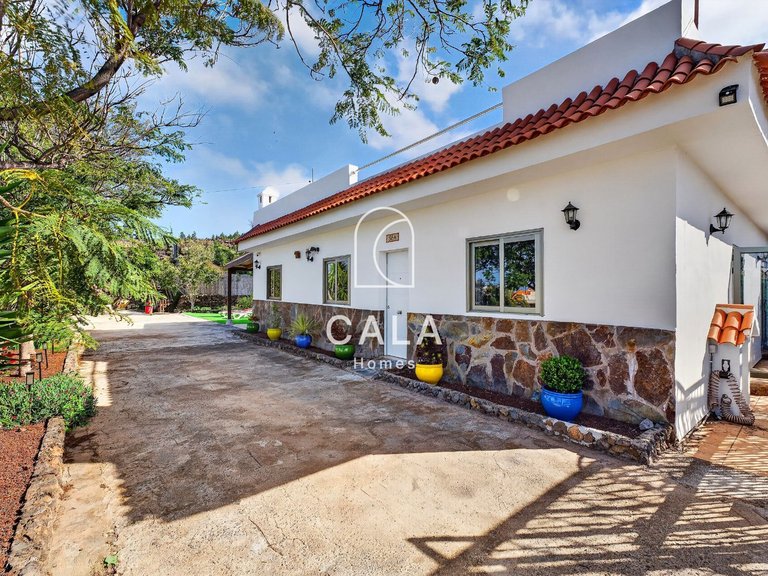 Villa for Sale in Guia De Isora, Tenerife 49
