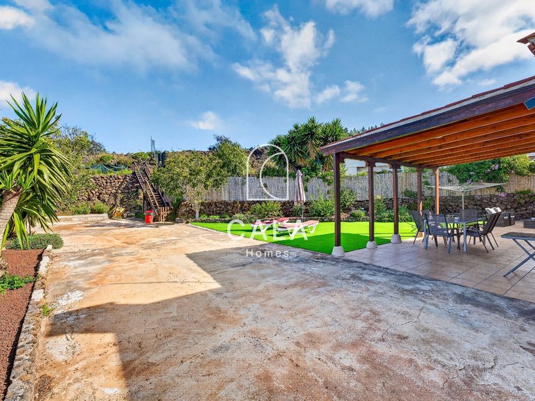Villa for Sale in Guia De Isora, Tenerife 48