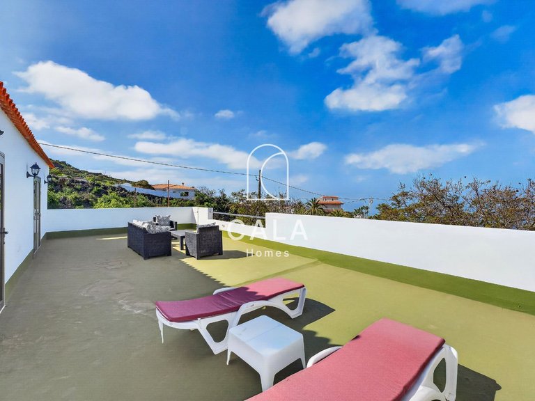 Villa for Sale in Guia De Isora, Tenerife 35
