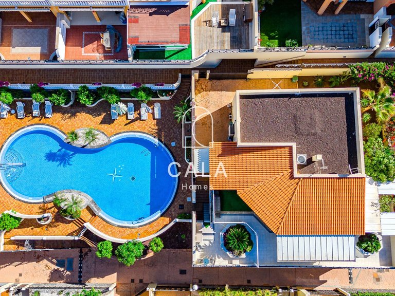 Villa for Sale in Los Cristianos, Tenerife 4