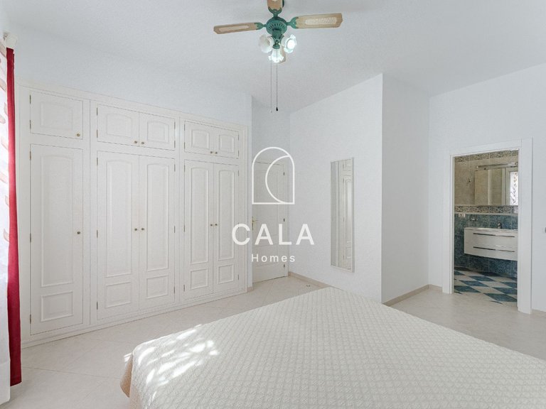 Villa for Sale in Los Cristianos, Tenerife 22