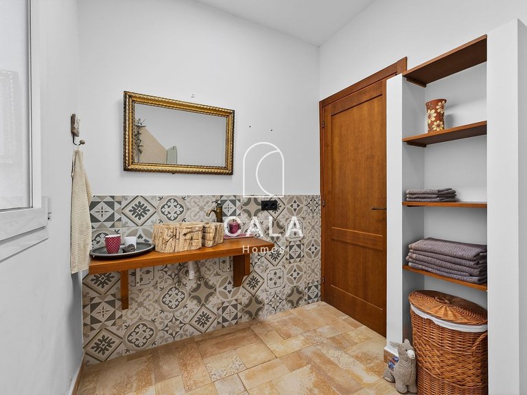 Villa for Sale in Guia De Isora, Tenerife 25