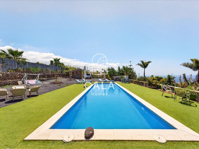 Villa for Sale in Guia De Isora, Tenerife 31