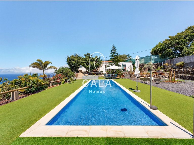 Villa for Sale in Guia De Isora, Tenerife 33