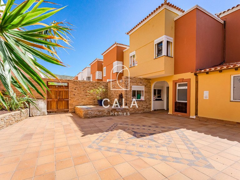 Town House for Sale in Costa Adeje, Tenerife 2