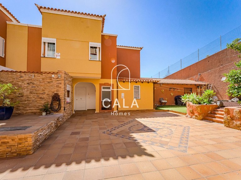Town House for Sale in Costa Adeje, Tenerife 3
