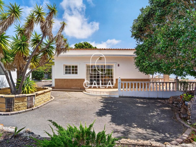 Villa for Sale in Guia De Isora, Tenerife 25