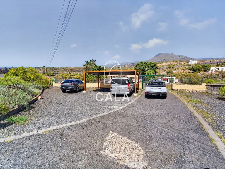 Villa for Sale in Guia De Isora, Tenerife 41