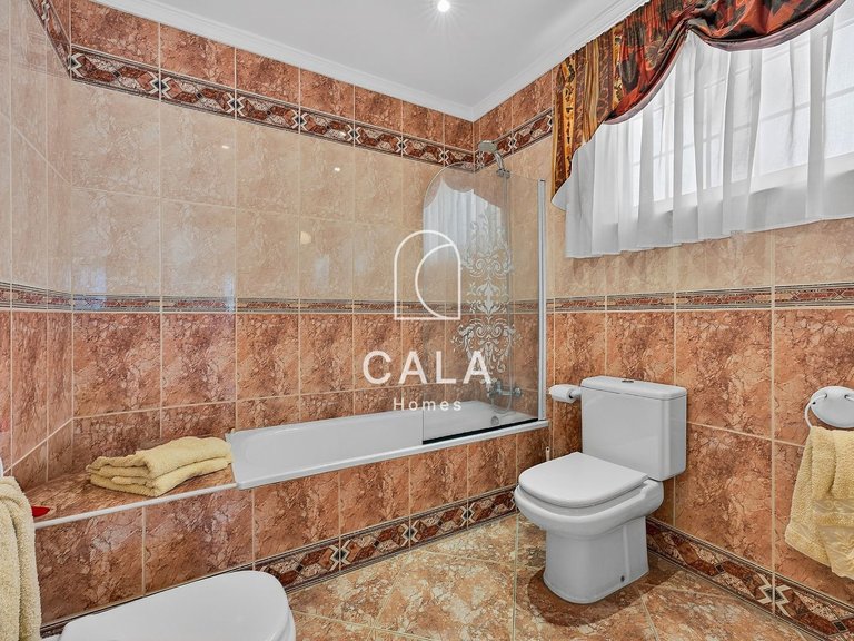 Villa for Sale in Callao Salvaje, Tenerife 6