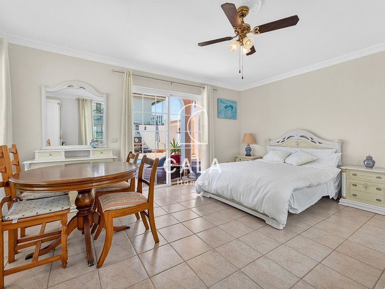 Villa for Sale in Callao Salvaje, Tenerife 11