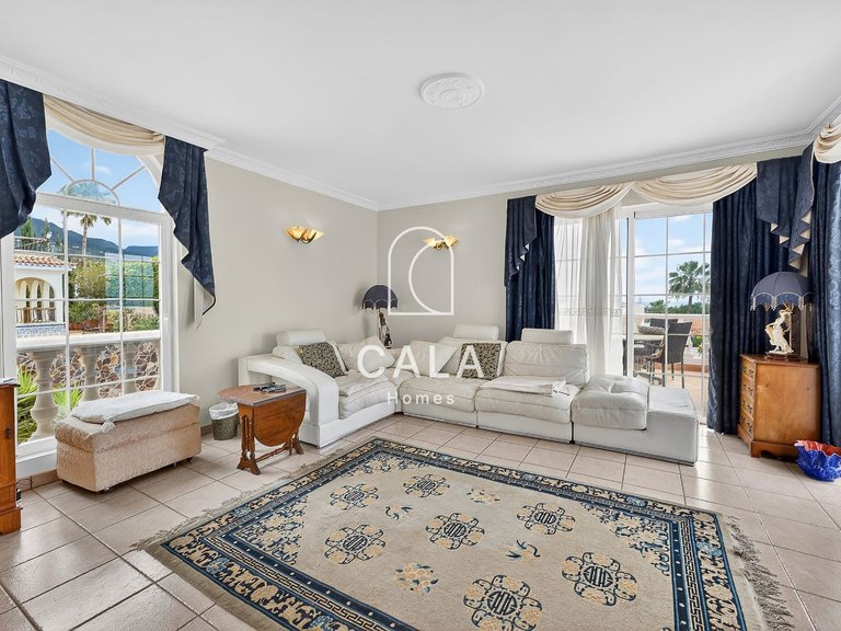 Villa for Sale in Callao Salvaje, Tenerife 17