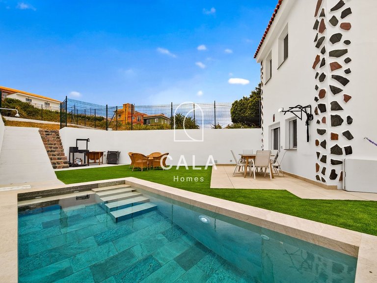 Villa for Sale in Adeje, Tenerife 2