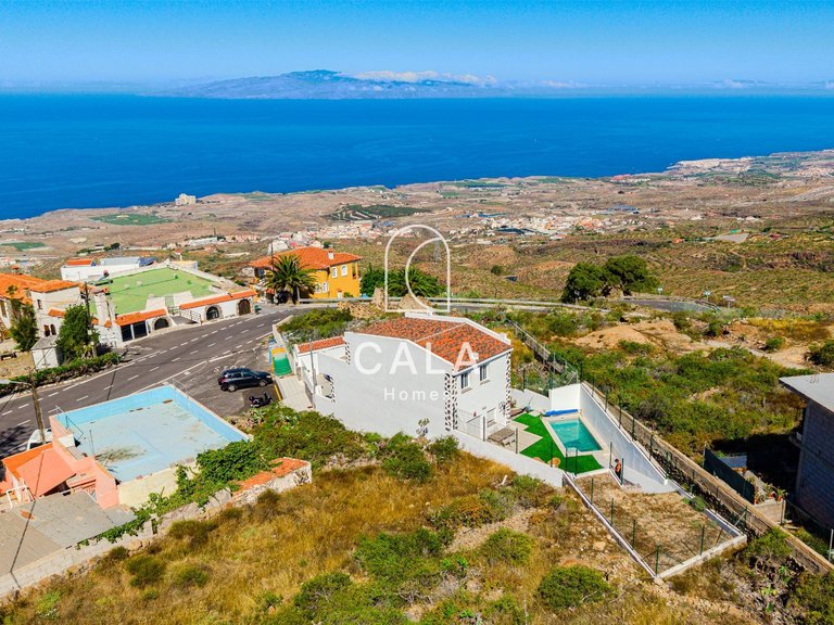 Villa for Sale in Adeje, Tenerife 41
