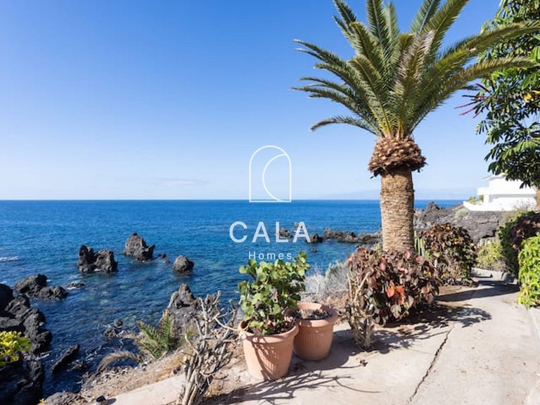 Apartment for Sale in Puerto De Santiago, Tenerife 3