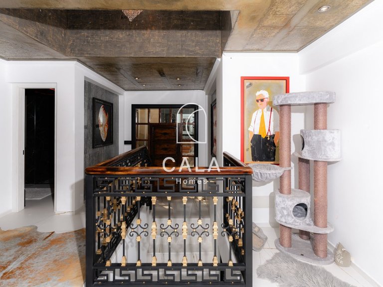Villa for Sale in San Eugenio Alto, Tenerife 5