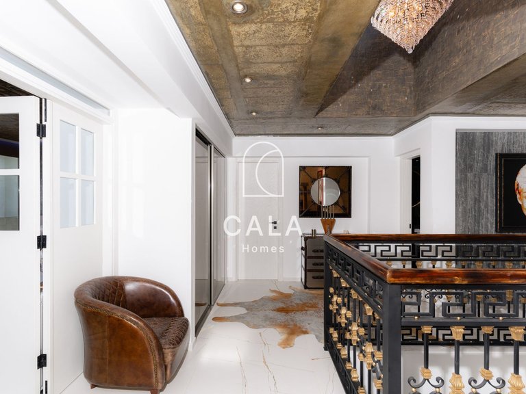 Villa for Sale in San Eugenio Alto, Tenerife 13