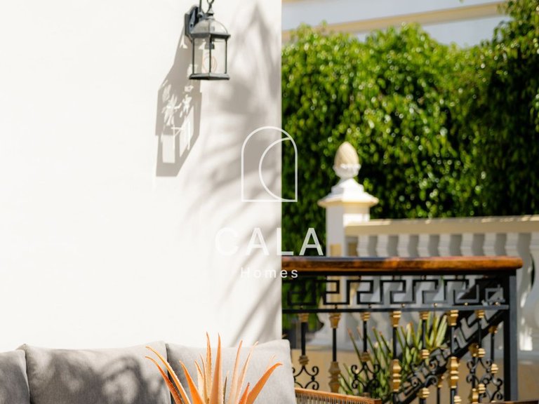 Villa for Sale in San Eugenio Alto, Tenerife 26