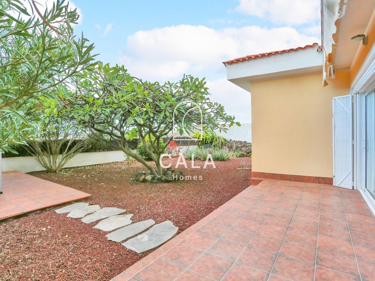 Villa for Sale in Costa Del Silencio, Tenerife 27